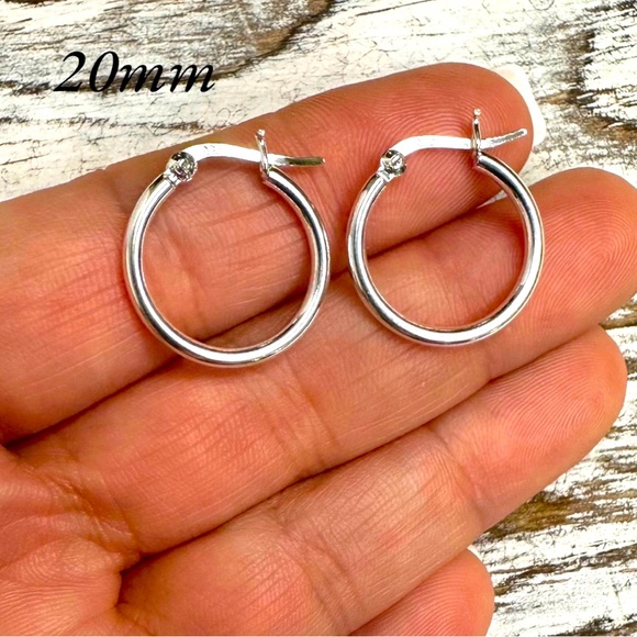 Sterling Silver 20mm Small Plain Hoop Earrings, Classic Silver Jewelry - Picture 6 of 14